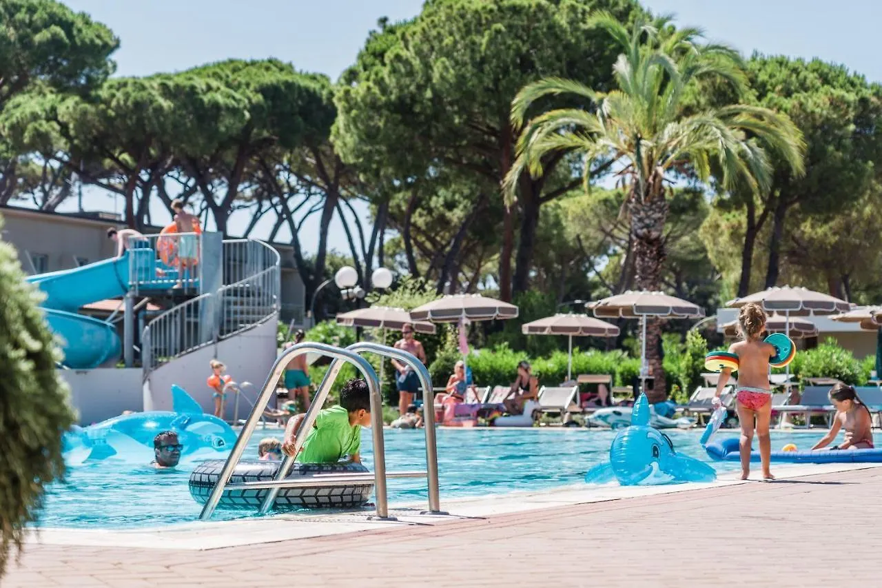 ****  Golfo Del Sole Hotel & Holiday Resort フォッローニカ イタリア