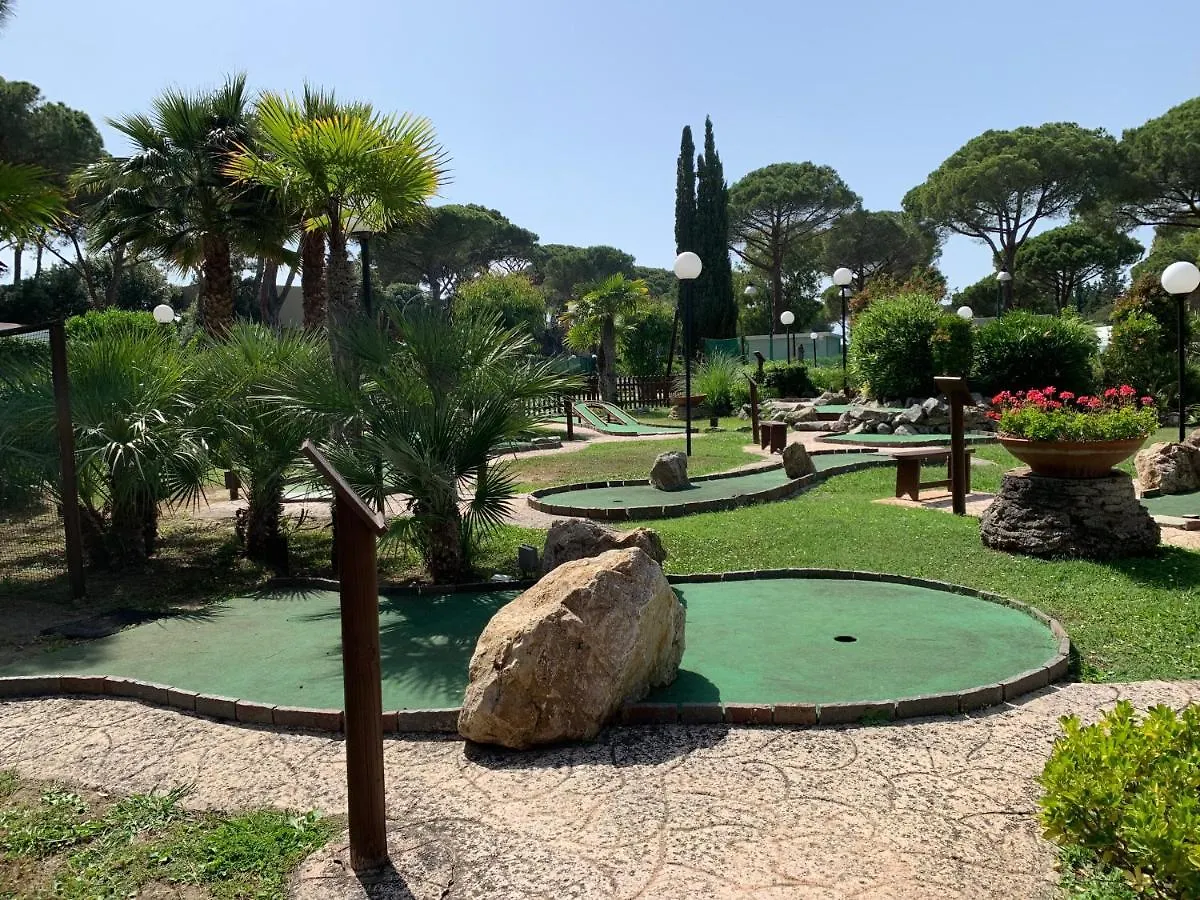 Golfo Del Sole Hotel & Holiday Resort フォッローニカ 4*,  イタリア